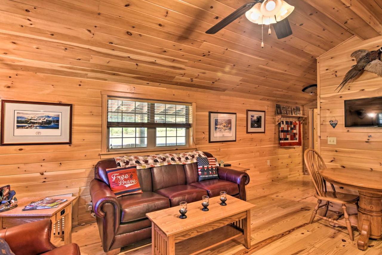 Pet-Friendly Cabin With Fire Pit And River Access! Parsons Exteriér fotografie